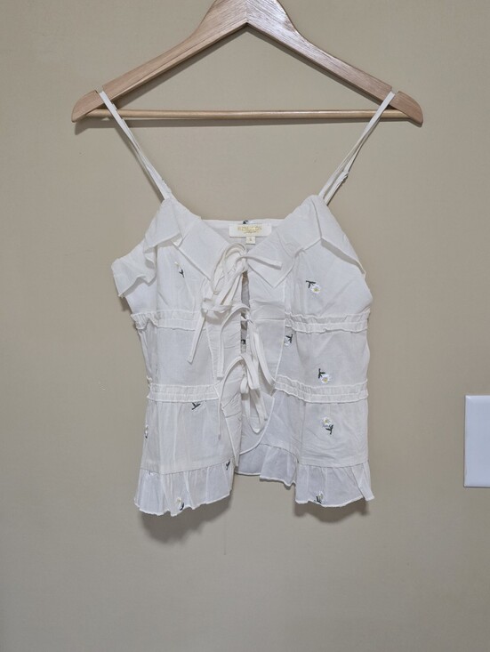 Rebellion Tops - ⭐️2 for $20 ⭐️ 
Rebellion Cream Lace-Up Ruffle Camisole

⭐️ 2 for $20⭐️